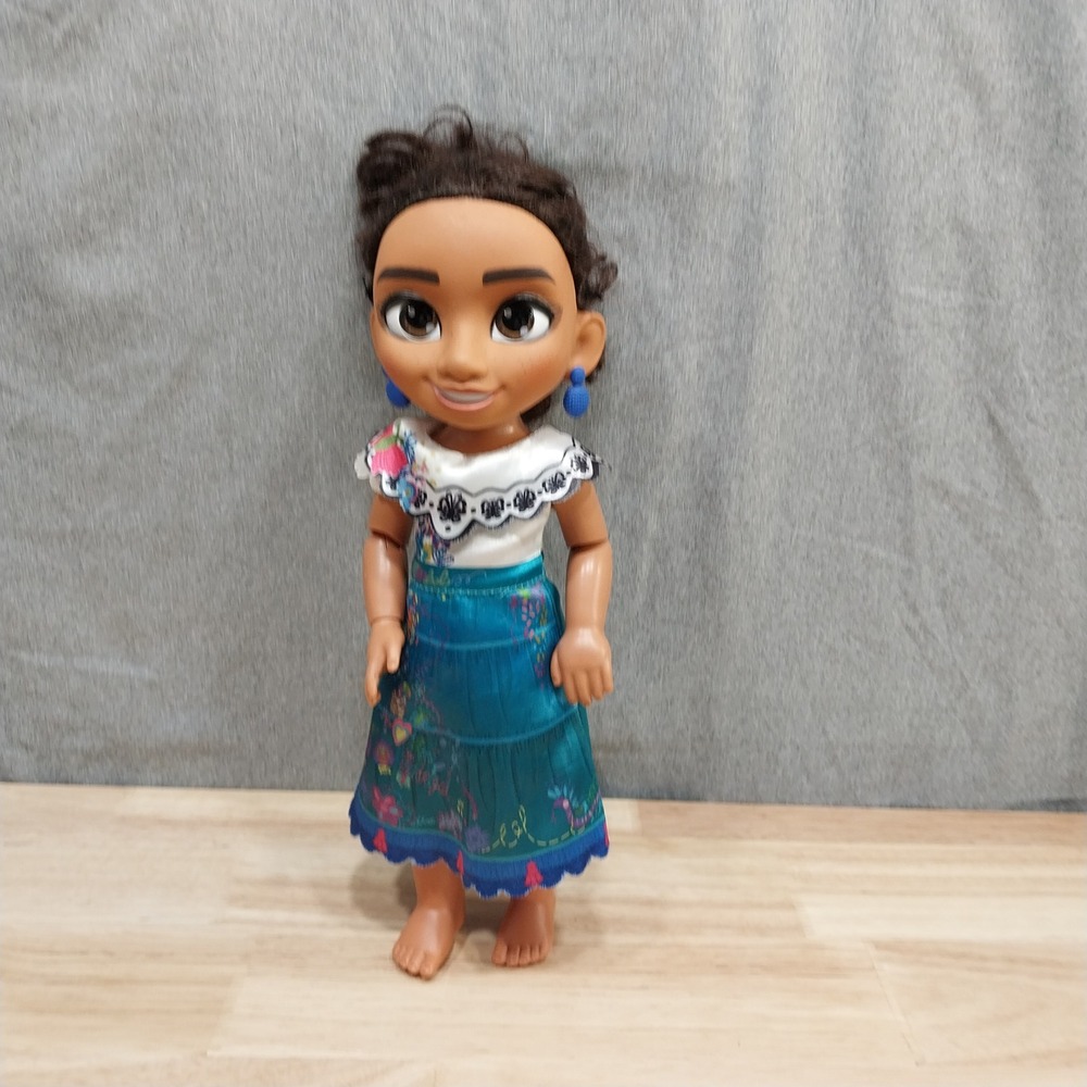Disney Mirabel Madrigal Singing/Talking Doll Encanto Articulated 13 Inch